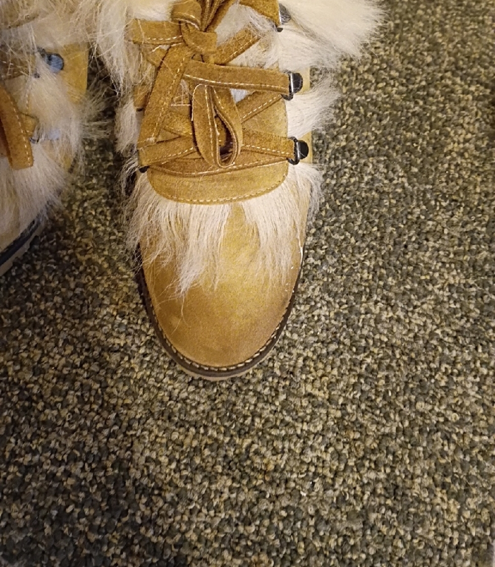 Coach  Kristy Women’s Tan Faux-Fur Slip-On Mules Size 8 - Picture 2 of 11